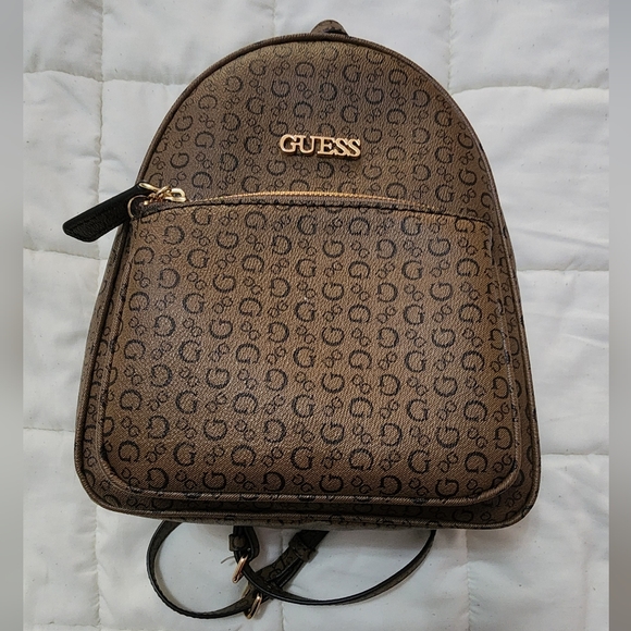 Guess backpack purse - Picture 1 of 2